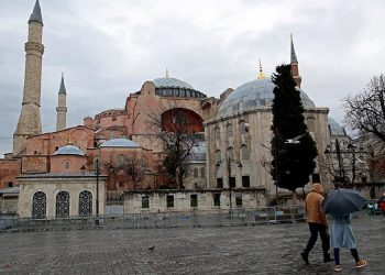 (Φωτ.: EPA / Tolga Bozoğlu)