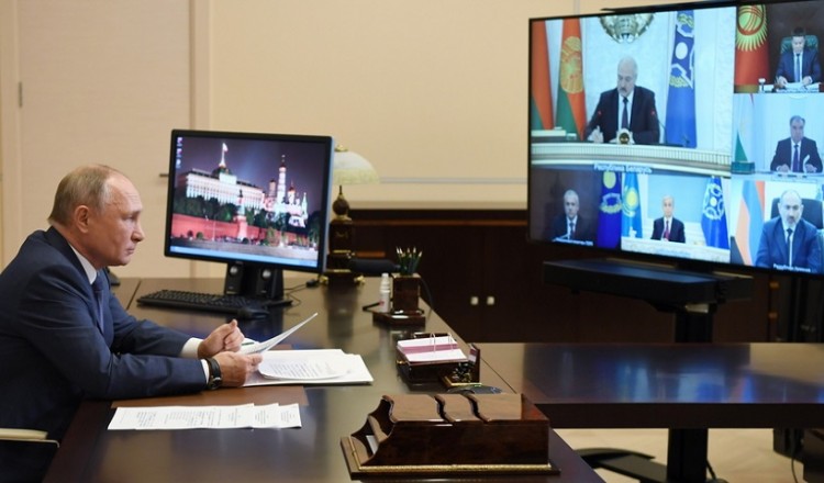 Ρωσία: Με εντολή Πούτιν ξεκινά ο εμβολιασμός κατά της Covid-19
