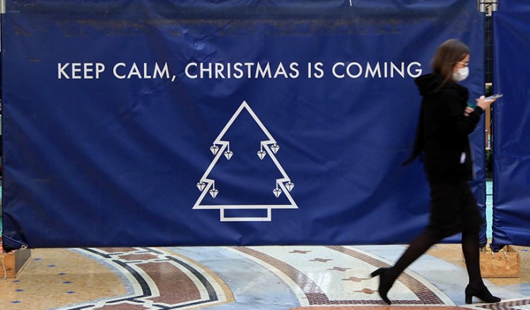Ο κορονοϊός «κλέβει» τα Χριστούγεννα στην Ευρώπη της πανδημίας