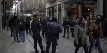 (Φωτ.: ΑΠΕ-ΜΠΕ / Κώστας Τσιρώνης)