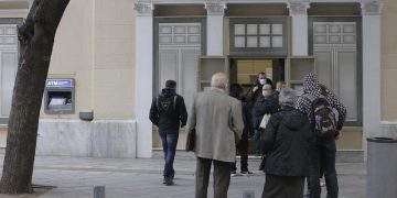 (Φωτ.: ΑΠΕ-ΜΠΕ / Κώστας Τσιρώνης)