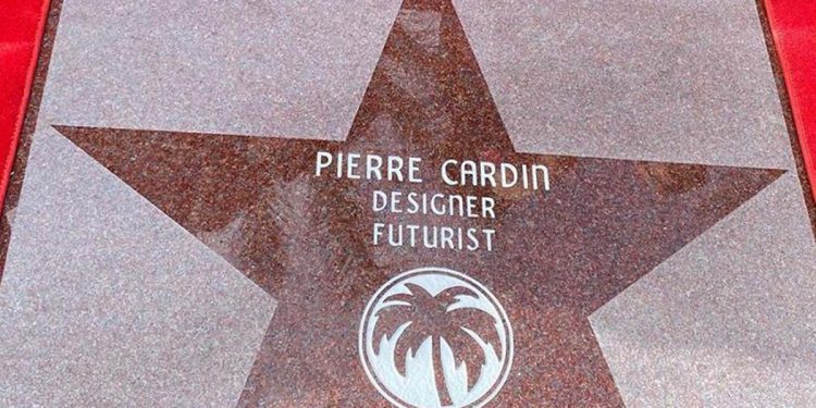 (Φωτ.: pierrecardin.com/designer)