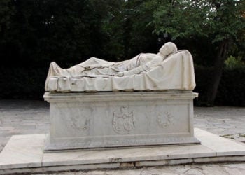 Το ταφικό μνημείο για τον Αλέξανδρο Υψηλάντη στο Πεδίον Άρεως, στην Αθήνα (φωτ.: ΑΠΕ-ΜΠΕ)
