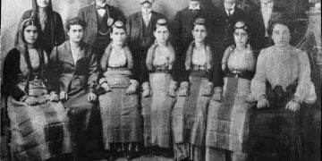 Πόντιοι και Πόντιες από τη Σαμψούντα (φωτ.: αρχείο Κέντρου Μικρασιατικών Σπουδών)