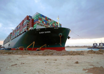 (Φωτ.: EPA / Suez Canal Authority)