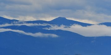 Συννεφιασμένος ο καιρός στο μεγαλύτερο μέρος της χώρας (φωτ.: ΑΠΕ-ΜΠΕ /Ευάγγελος Μπουγιώτης)