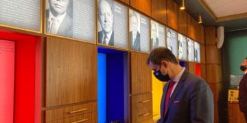 (Φωτ.: facebook.com/htheoharis)