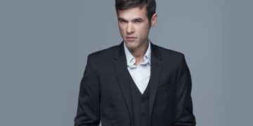 (Φωτ.: Menios Fourthiotis/ Facebook)