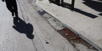 Tο σημείο όπου δολοφονήθηκε ο 58χρονος Μιχάλης Κ., χθες το βράδυ, Μεταμόρφωση (φωτ.: ΑΠΕ-ΜΠΕ / Παντελής Σαΐτας)