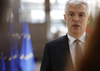 Ο υπουργός Εξωτερικών της Σλοβακιας Ιβάν Κόρτσοκ (φωτ.: EPA / Olivier Matthys)