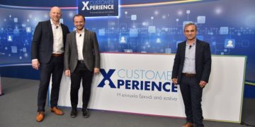 Ο Διευθύνων Σύμβουλος του ΟΠΑΠ, Jan Karas, ο Chief Retail Officer του ΟΠΑΠ, Βάιος Καραντίνος, και ο OPAP Stores Director, Βαγγέλης Γκεβέζος (Φωτ.:  ΟΠΑΠ)