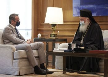 Από τη συνάντηση Μητσοτάκη-Ιερώνυμου (φωτ.: Γραφείο Τύπου Πρωθυπουργού / Δημήτρης Παπαμήτσος)