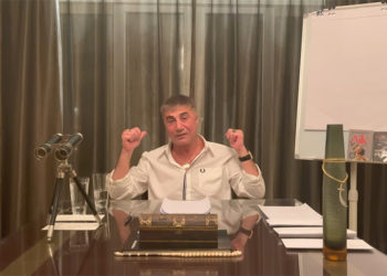 (Πηγή: YouTube / Reis Sedat Peker)