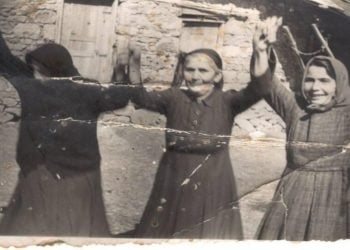 Φωτογραφία που ακολουθεί την ποιητική συλλογή (φωτ.: Ηλίας Τσεχελίδης)