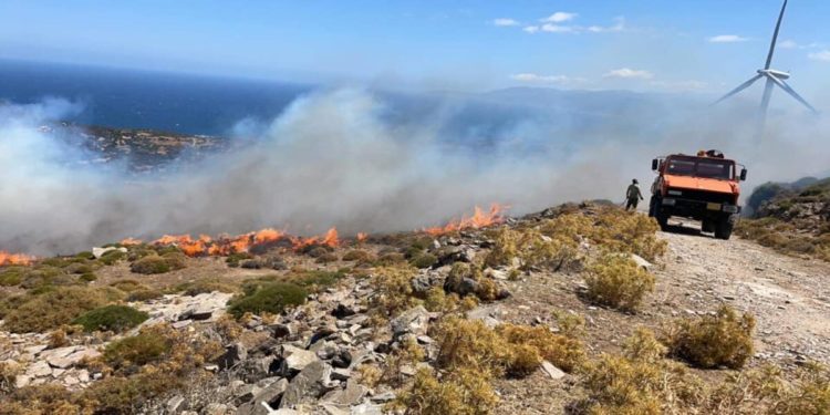 Μεσοχώρια Καρύστου, Σάββατο 14 Αυγούστου (φωτ.: Χρήστος Γκότσης/ Facebook)
