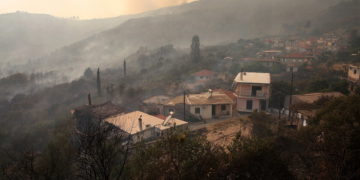 Βύλιζα, 5 Αυγούστου (φωτ.: EPA/ Orestis Panagiotou)