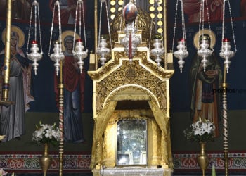 Η εικόνα της Παναγίας Σουμελά στο μοναστήρι στο Βέρμιο (φωτ.: Φίλιππος Φασούλας)