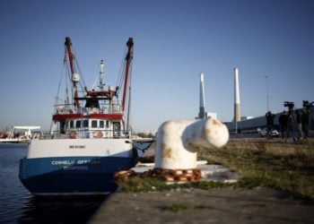 To αλιευτικό σκάφος που κατασχέθηκε από τις γαλλικές Αρχές (Φωτ.: EPA / Yoan Valat)
