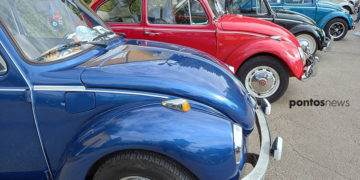 Θρυλικοί «σκαραβαίοι» στο Εκθεσιακό Κέντρο Περιστερίου, από την Ελληνική Λέσχη Κλασικού Αυτοκινήτου (φωτ.: pontosnews.gr)