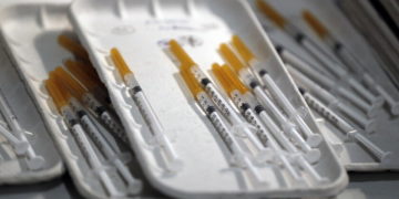 (Φωτ.: EPA/ Guillaume Horcajuelo)