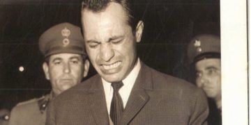 Ο Αριστείδης Παγκρατίδης όταν ακούει την καταδίκη του (φωτ.: paskedi.gr)