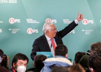 Ο Αντόνιο Κόστα μετά την ανακοίνωση των αποτελεσμάτων (φωτ.: EPA / Miguel A. Lopes)