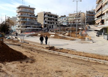 Το υπό διαμόρφωση πάρκο όπου θα τοποθετηθεί το μνημείο, στην οδό Ρήγα Φεραίου στις Συκιές (φωτ.: Δήμος Νεάπολης-Συκεών)