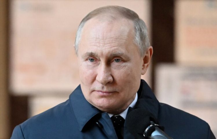 (Φωτ. αρχαίου: EPA/ Sputnik/ Sergey Guneyev/ Kremlin Pool)