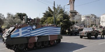 Στρατιωτική παρέλαση στην Αθήνα για την εθνική επέτειο της 25ης Μαρτίου 1821
(φωτ.: ΒΑΣΙΛΗΣ ΡΕΜΠΑΠΗΣ/EUROKINISSI)