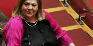 Η πρώην βουλευτής Έλσα Παπαδημητρίου στη συζήτηση για την ψήφιση του Μεσοπρόθεσμου Πλαισίου Δημοσιονομικής Στρατηγικής 2012 - 2015, στη Βουλή, το 2011 (φωτ.: ΑΠΕ-ΜΠΕ/Κατερίνα Μαυρωνά)