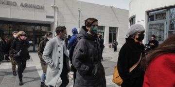 Εικόνα από το εξωτερικό του Μικτού Ορκωτού Δικαστηρίου όπου, σήμερα άρχισε η δίκη του Πέτρου Φιλιππίδη. Παρόντες όλοι οι μάρτυρες αλλά όχι ο κατηγορούμενος (φωτ.: Γιάννης Παναγόπουλος/EUROKINISSI)