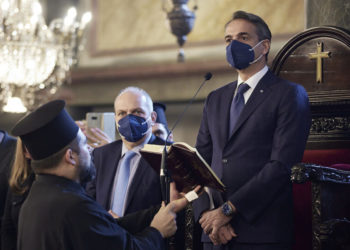 Ο πρωθυπουργός  Κυριάκος Μητσοτάκης παρίσταται στην Πατριαρχική Θεία Λειτουργία στον Ιερό Ναό Αγίου Γεωργίου στο Φανάρι (φωτ.: Γραφείο Τύπου Πρωθυπουργού / Δημήτρης Παπαμήτσος)