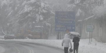 Χιονόπτωση στην Εθνική Οδό Αθηνών - Λαμίας, 10 Μαρτίου 2022. (φωτ.: EUROKINISSI/ Μιχάλης Καραγιάννης)