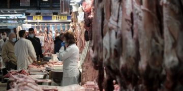 Στιγμιότυπο από τη Βαρβάκειο αγορά (φωτ.: EUROKINISSI/Γιάννης Παναγόπουλος)