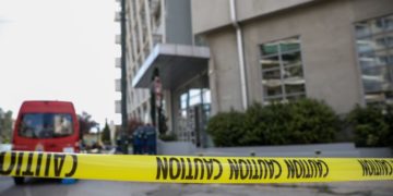 Επιχείρηση περισυλλογής ύποπτου φακέλου που στάλθηκε στα γραφεία του ΟΠΕΚΕΠΕ στο κέντρο της Αθήνας, από την ειδική ομάδα της 1ης Ε.Μ.Α.Κ , Μ.Τρίτη 19 Απριλίου 2022 (Φωτ.: Σωτήρης Δημητρόπουλος/Eurokinissi)