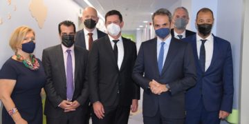 Μίνα Γκάγκα, Aναπληρώτρια Yπουργός Υγείας, Θάνος Πλεύρης, Υπουργός Υγείας, Γιαν Κάρας, Διευθύνων Σύμβουλος ΟΠΑΠ, Karel Komarek, Πρόεδρος Δ.Σ. της Allwyn, Κυριάκος Μητσοτάκης, Πρωθυπουργός, Καμίλ Ζίγκλερ, Εκτελεστικός Πρόεδρος ΟΠΑΠ, Εμμανουήλ Παπασάββας, Κοινός Διοικητής των Διασυνδεόμενων Παιδιατρικών Νοσοκομείων