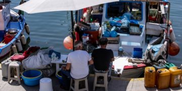 Εικόνα από το Πασαλιμάνι, στον Πειραιά (φωτ.: Αναστάσης Ναρεκιάν/ EUROKINISSI)