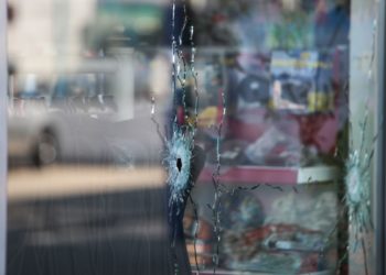 Επίθεση με σφαίρες στο βενζινάδικο του προέδρου των Βενζινοπωλών Θεσσαλονίκης, Θέμη Κιουρτζή (Φωτ.: MotionTeam/Βασίλης Βερβερίδης)
