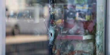 Επίθεση με σφαίρες στο βενζινάδικο του προέδρου των Βενζινοπωλών Θεσσαλονίκης, Θέμη Κιουρτζή (Φωτ.: MotionTeam/Βασίλης Βερβερίδης)