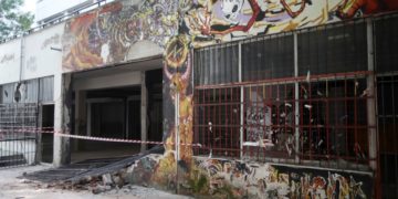 Εξωτερική άποψη στο ισόγειο του Βιολογικό του ΑΠΘΕ όπου είχαν αρχίσει οι εργασίες για την κατασκευή βιβλιοθήκης (φωτ.: Motion Team/Eurokinissi)