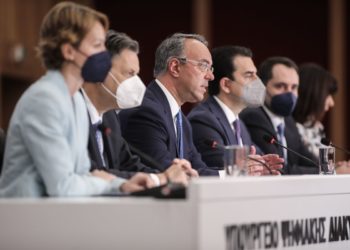 Εξειδίκευση των ανακοινώσεων του πρωθυπουργού για το ζήτημα των τιμών του ηλεκτρικού ρεύματος, πριν από λίγο, στη Γενική Γραμματεία Ενημέρωσης και Επικοινωνίας (φωτ: EUROKINISSI/ Γιάννης Παναγόπουλος)