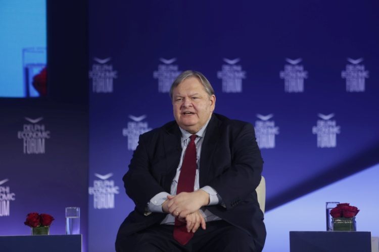 Ο Ευάγγελος Βενιζέλος στο 7ο Οικονομικό  Φόρουμ των Δελφών, τον περασμένο Απρίλιο  
(φωτ.: Βασίλης Ρεμπάπης/EUROKINISSI)