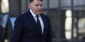 O Αλέξης Κούγιας εκπροσωπεί τον Δημήτρη Λιγνάδη στη δίκη του για τις κατηγορίες του βιασμού κατ' εξακολούθηση (φωτ.: EUROKINISSI / Σωτήρης Δημητρόπουλος)