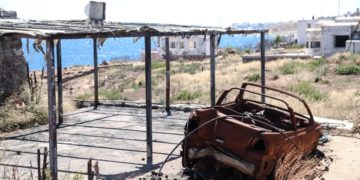 Εικόνα από το Μάτι Αττικής, το 2019, ένα χρόνο μετά τη φονική πυρκαγιά 
(φωτ.: EUROKINISSI/Σωτήρης Δημητρόπουλος)