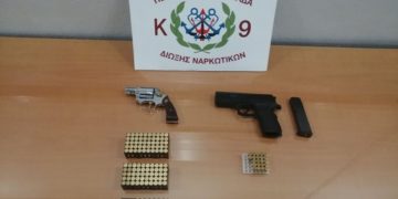 (Φωτ.: Κεντρικό Λιμεναρχείο Ηγουμενίτσας/Περιφερειακή Ομάδα Δίωξης Ναρκωτικών)