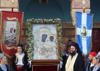 Η εικόνα της Βουρλιώτισσας στη Σύρο (φωτ.: Μητρόπολη Σύρου)