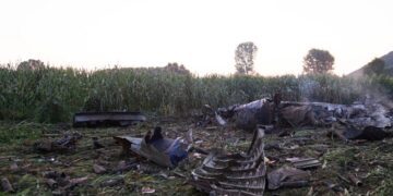 Εικόνα από το σημείο της συντριβής του Ουκρανικού αεροσκάφους τύπου Antonov, που  κατέπεσε στην περιοχή Παλαιοχωρίου - Αντιφιλίππων στην Καβάλα (φωτ.: ΑΠΕ-ΜΠΕ/ Αχιλλέας Χηράς)