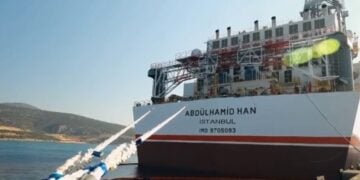 Το πλωτό γεωτρύπανο Abdulhamid Han βρίσκεται ήδη στον τουρκικό στόλο (πηγή: twitter.com/HaberGlobal)
