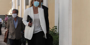 Η Ρένα Δούρου στα δικαστήρια της πρώην Σχολής Ευελπίδων
(φωτ.: EUROKINISSI / Βασίλης Ρεμπάπης)