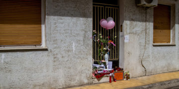 Το σπίτι στην Πάτρα όπου έμεναν τα τρία παιδιά της οικογένειας Πισπιρίγκου-Δασκαλάκη (φωτ.: EUROKINISSI / Δημήτρης Χριστοδουλόπουλος)